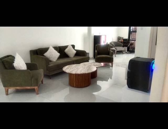 3 BEDROOM SIMPLEX SOLD IN BLUFF